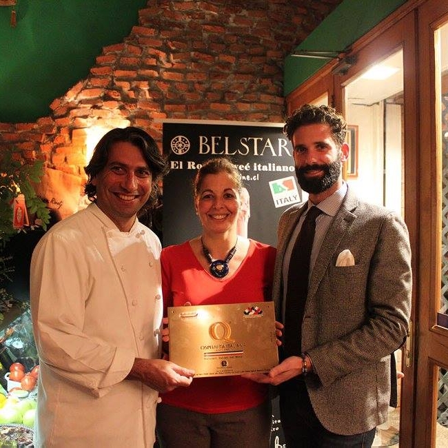Camit entrega Reconoscimiento Ospitalit&agrave; Italiana a Rivoli Ristorante